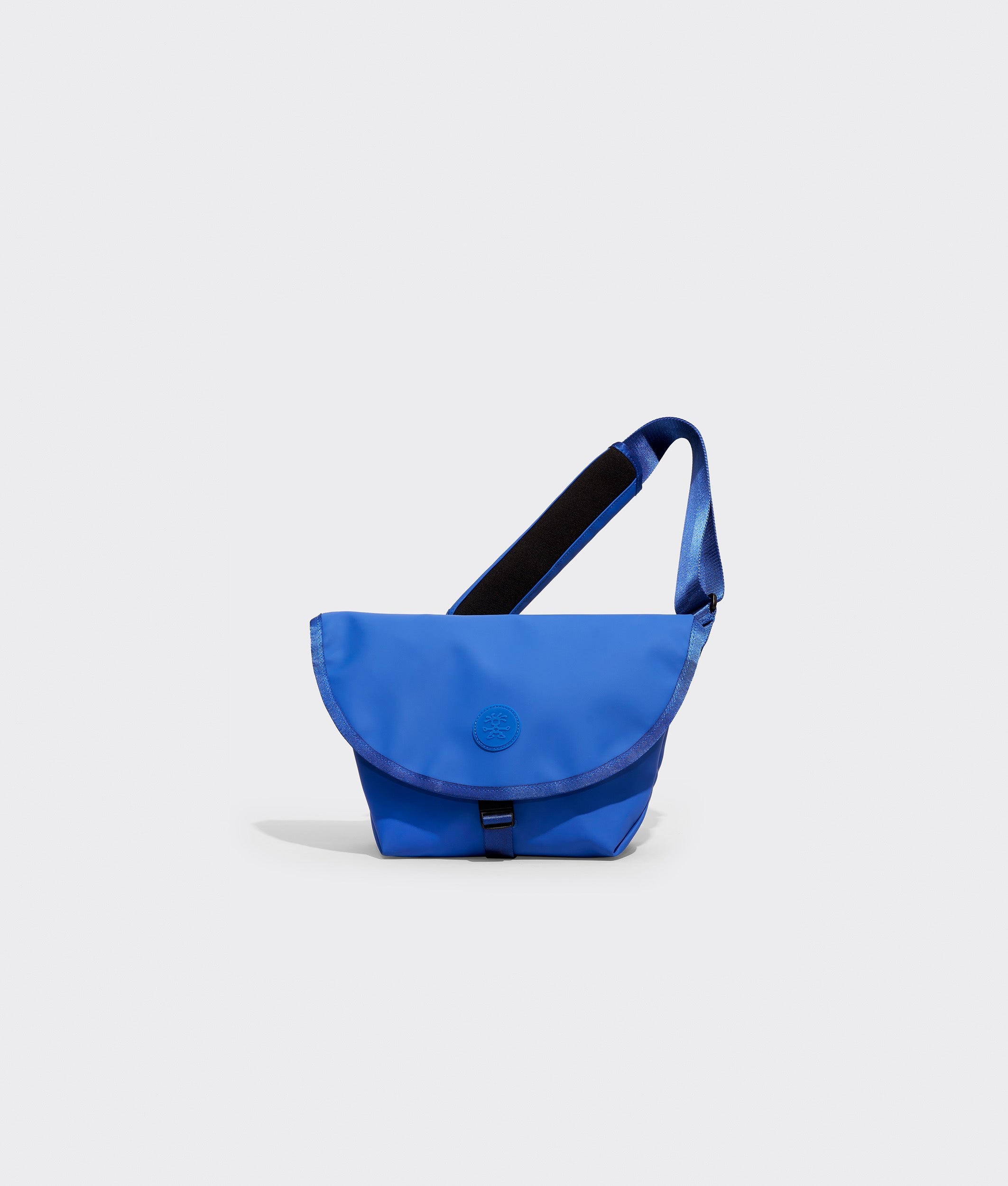 美品　クランプラー CRUMPLER メッセンジャーバッグ ブルー 美品 クランプラー CRUMPLER メッセンジャーバッグ ブルー - メルカリ