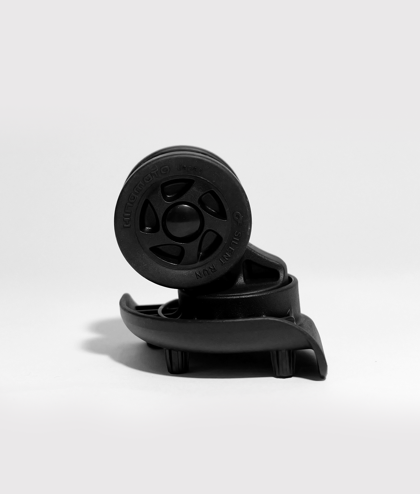 Luggage with rubber wheels deals