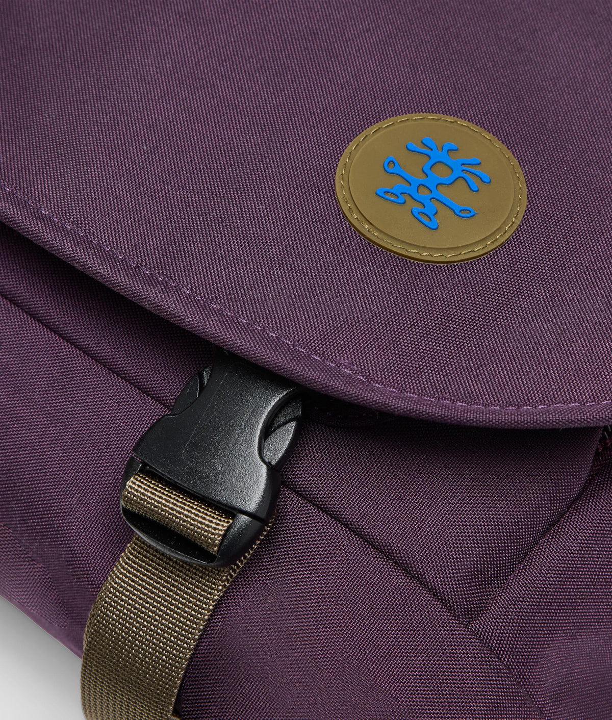 | Colour: Acai
