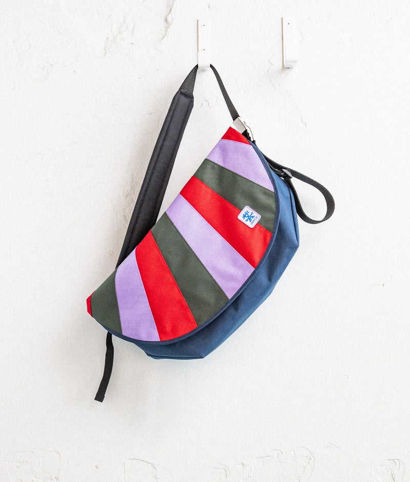 | Colour: Berry Bush