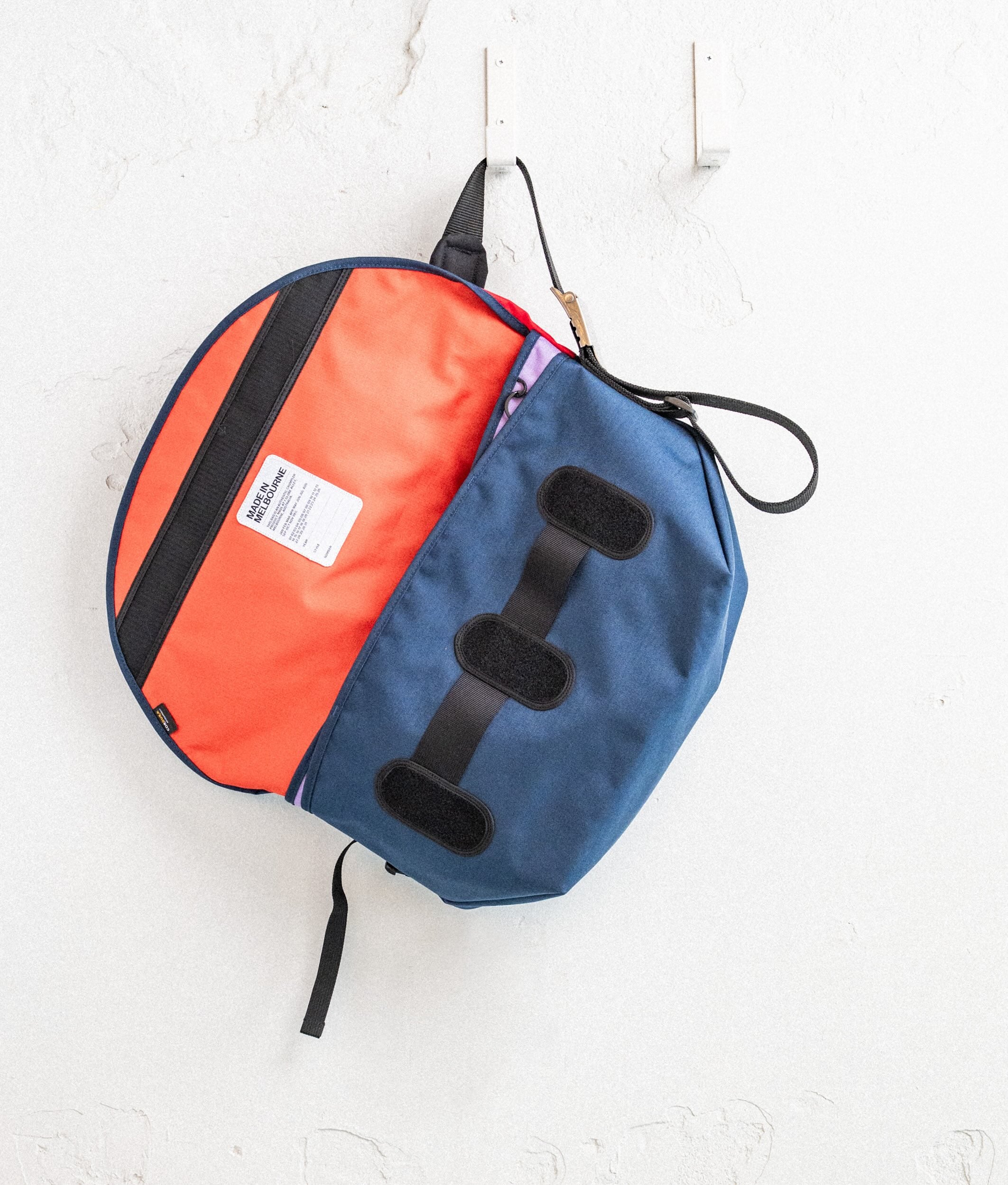 CD1 – Crumpler Australia