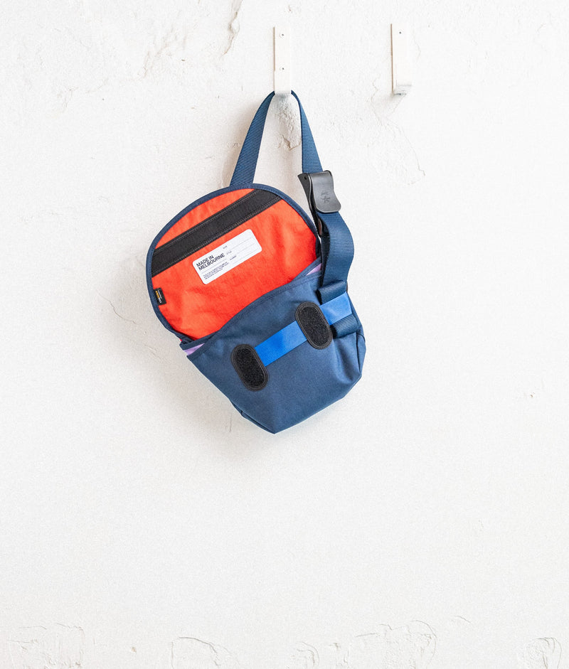 | Colour: Berry Bush