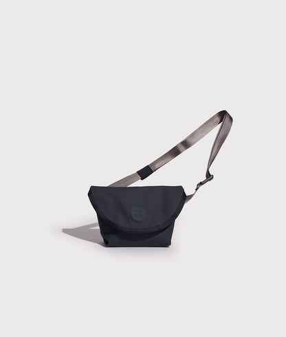 | Colour: Black