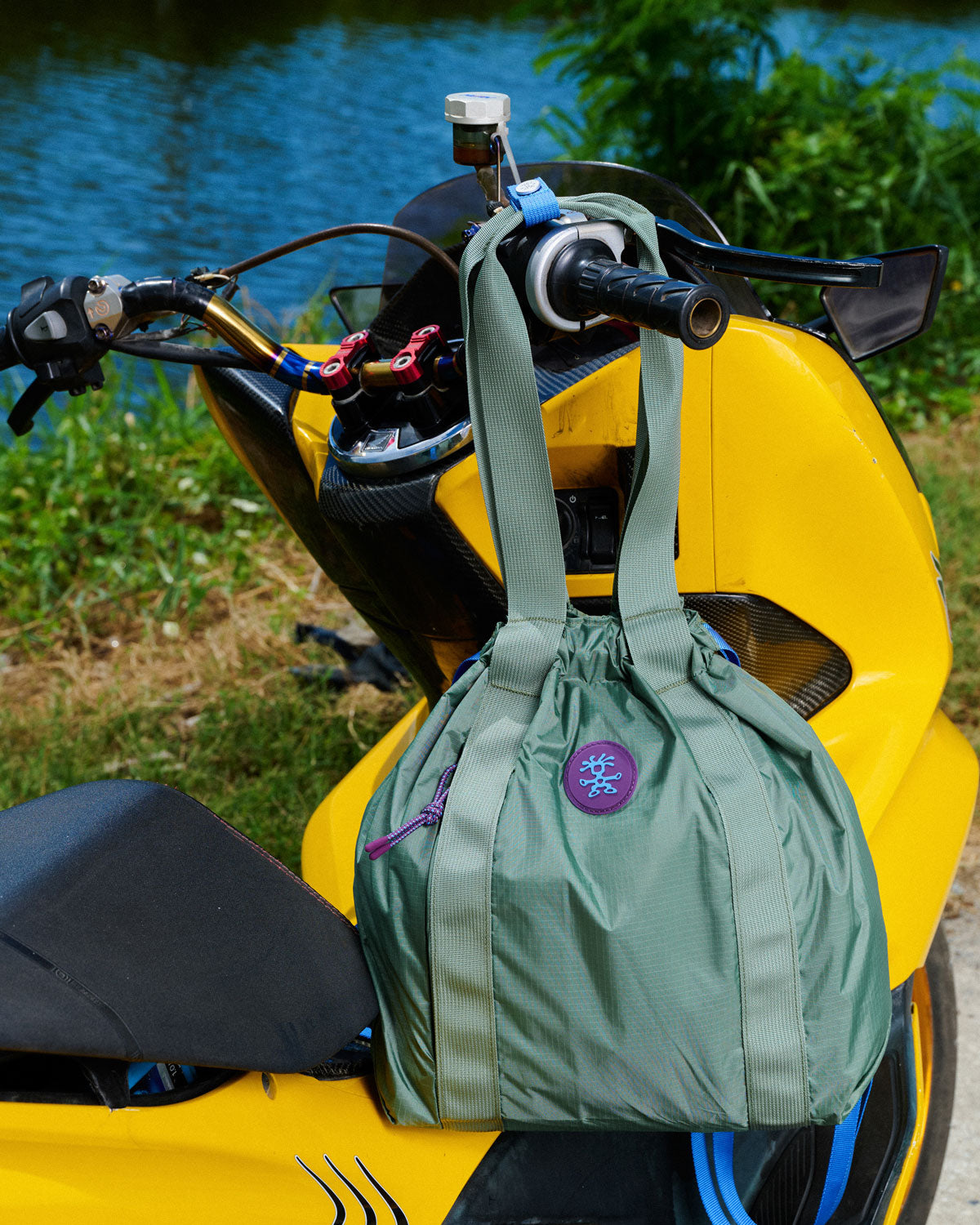 Crumpler Skivvy Centre – Crumpler Australia