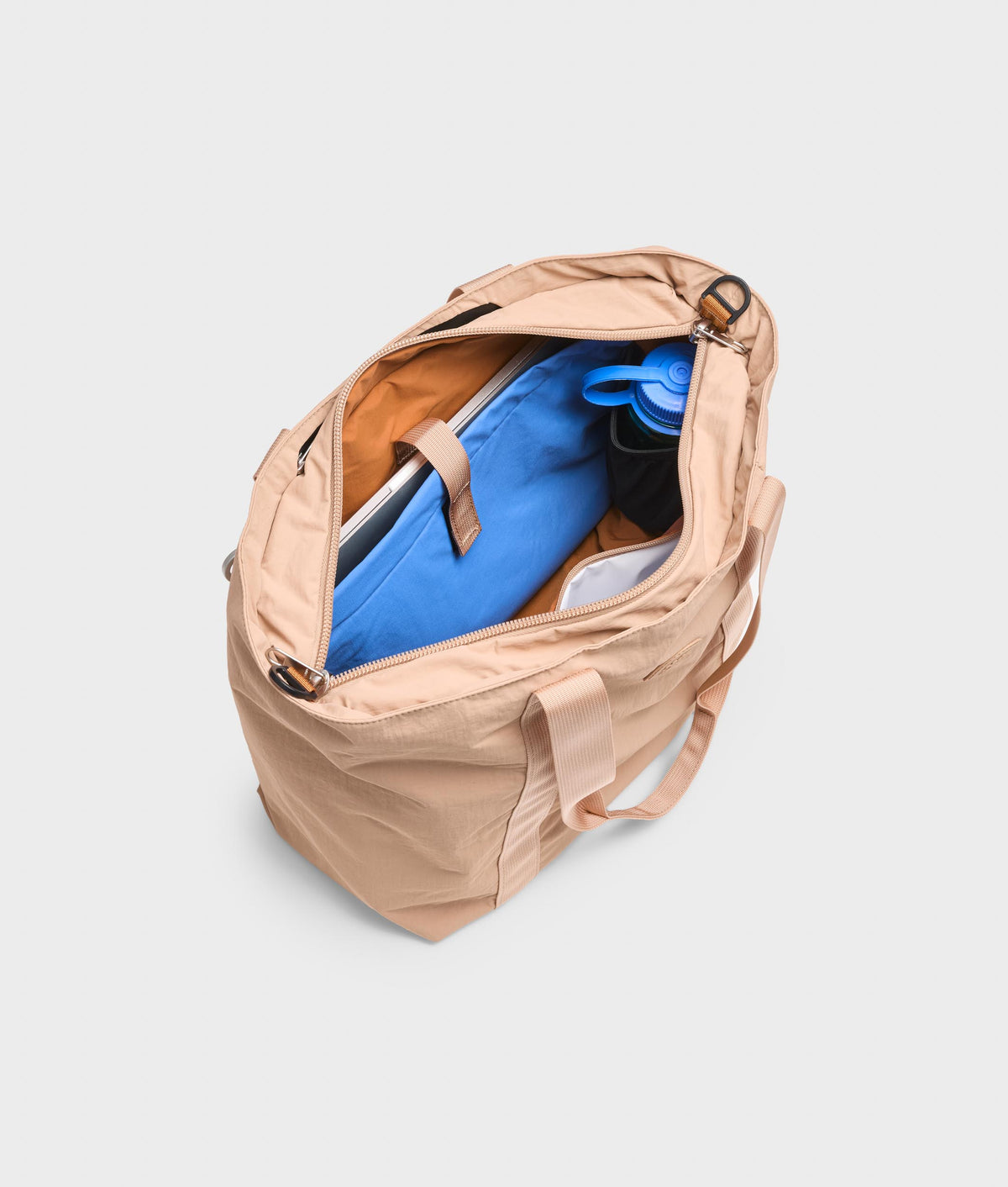 | Colour: Putty