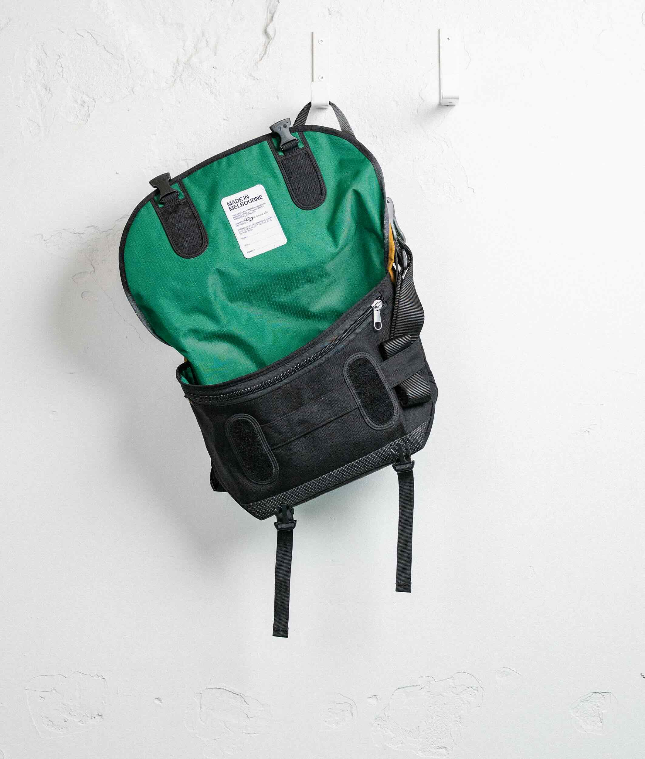Barney – Crumpler Australia Barney – Crumpler Australia
