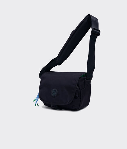 | Colour: Black