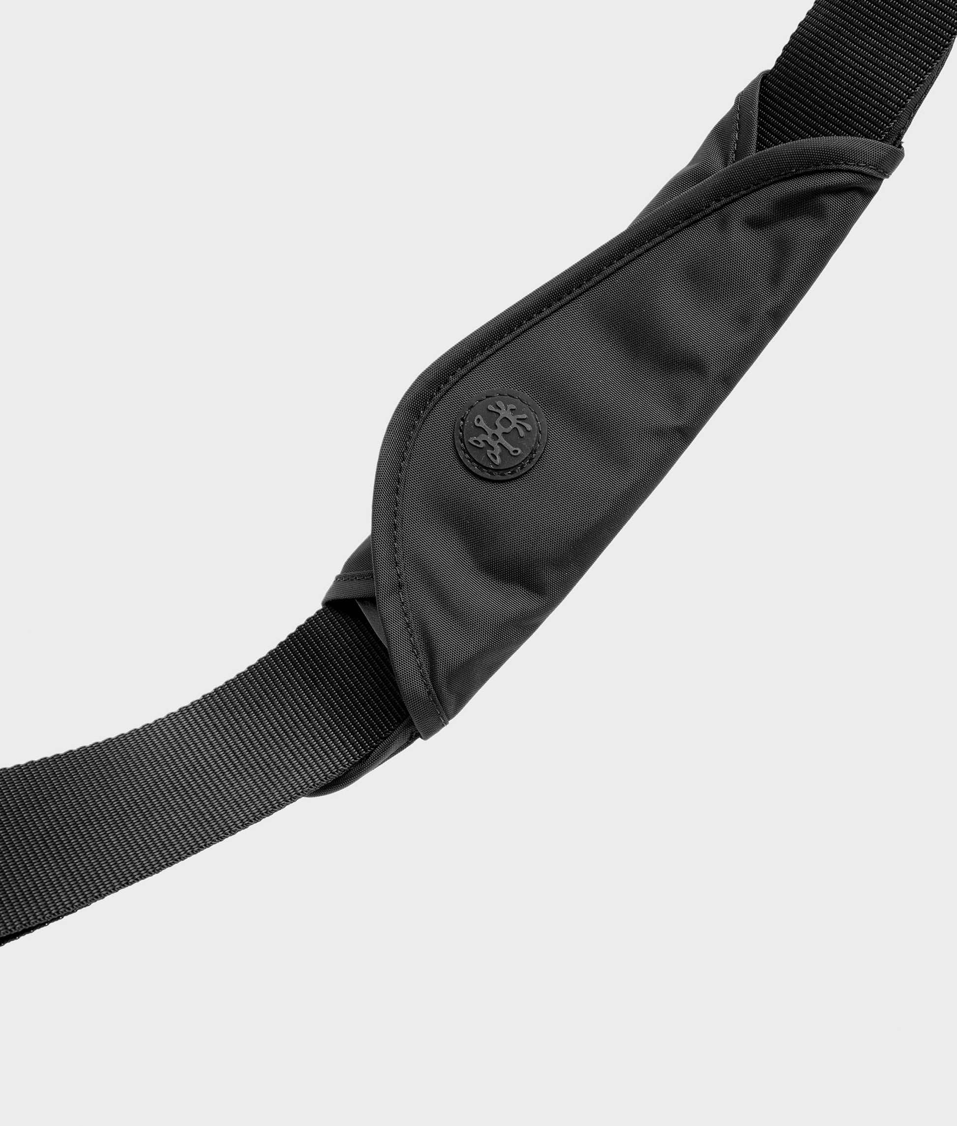 | Colour: Black