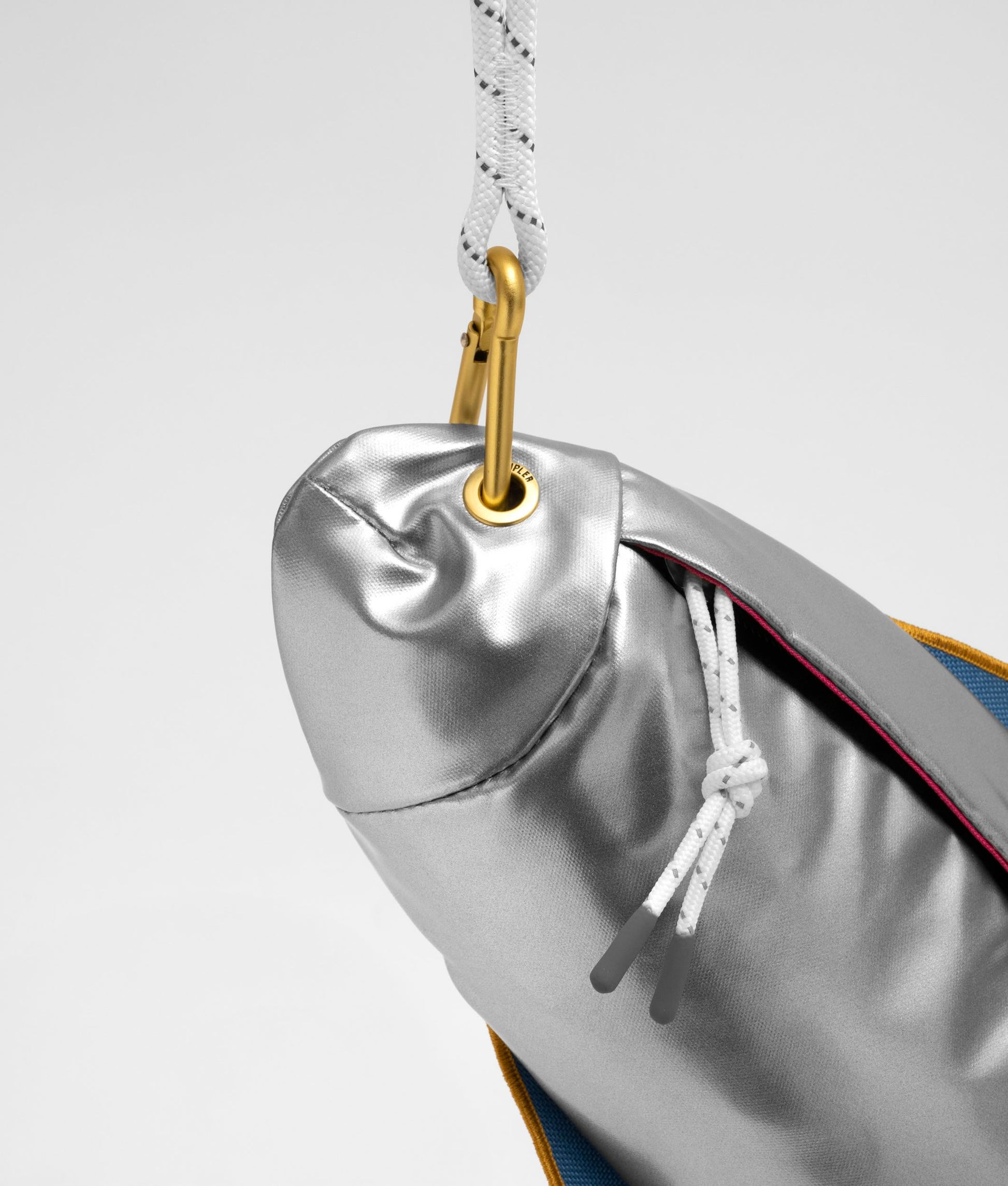| Colour: Silver