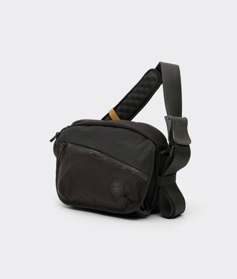 | Colour: Black/Olive