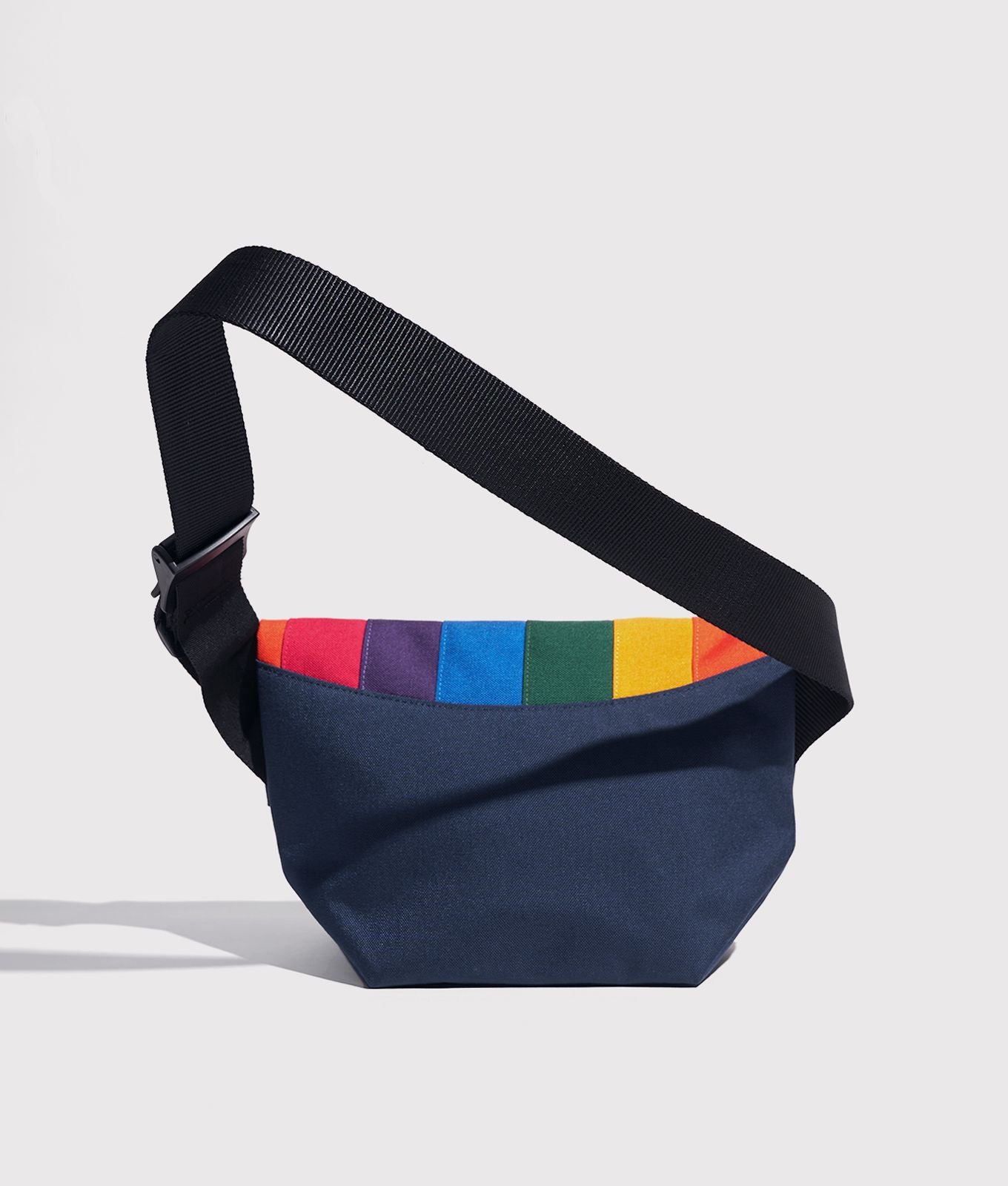 Crumpler◆期間限定販売◆ブラックレインボー/ショルダーバッグ crumpler-black-rainbow-weenie-