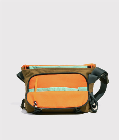 | Colour: Olive