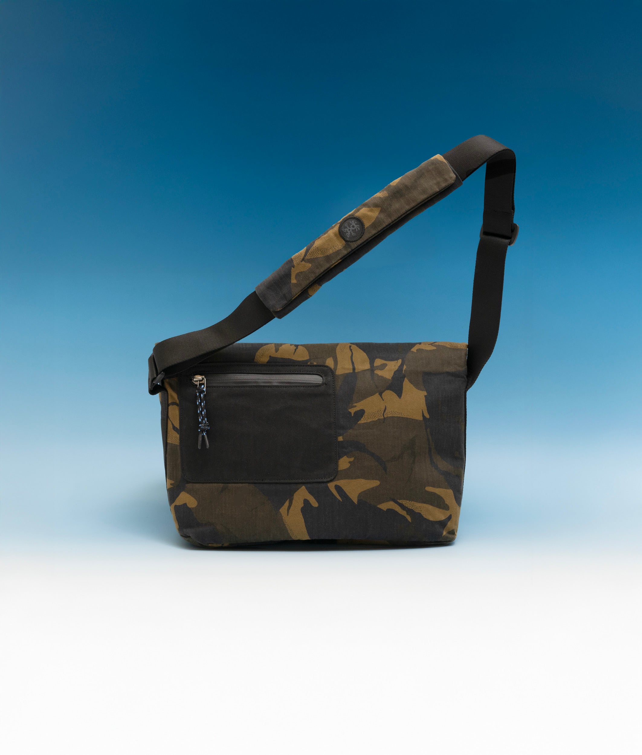 家具 CRUMPLER Comfort Zone (Large) - Messenger Bag - Crumpler Australia