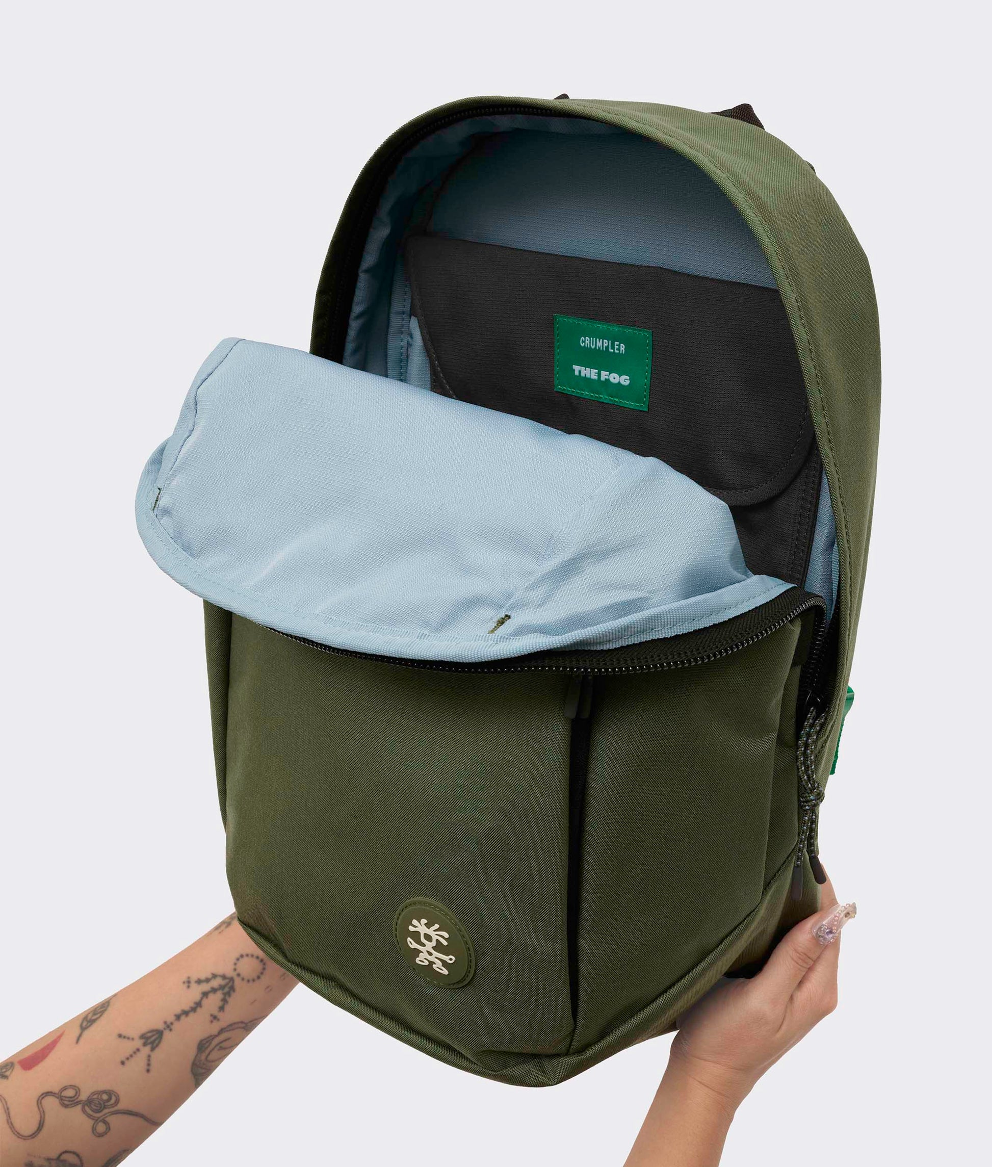 Review Crumpler Crumpler Content Backpack Fog – Crumpler Australia