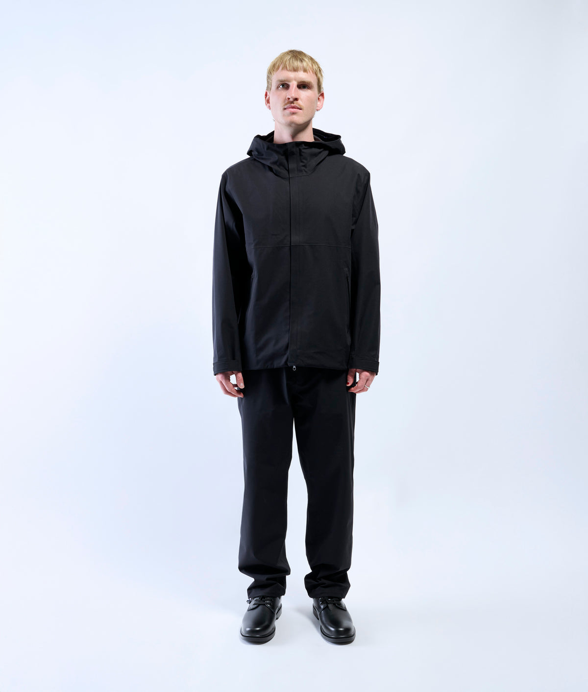 | Colour: Black