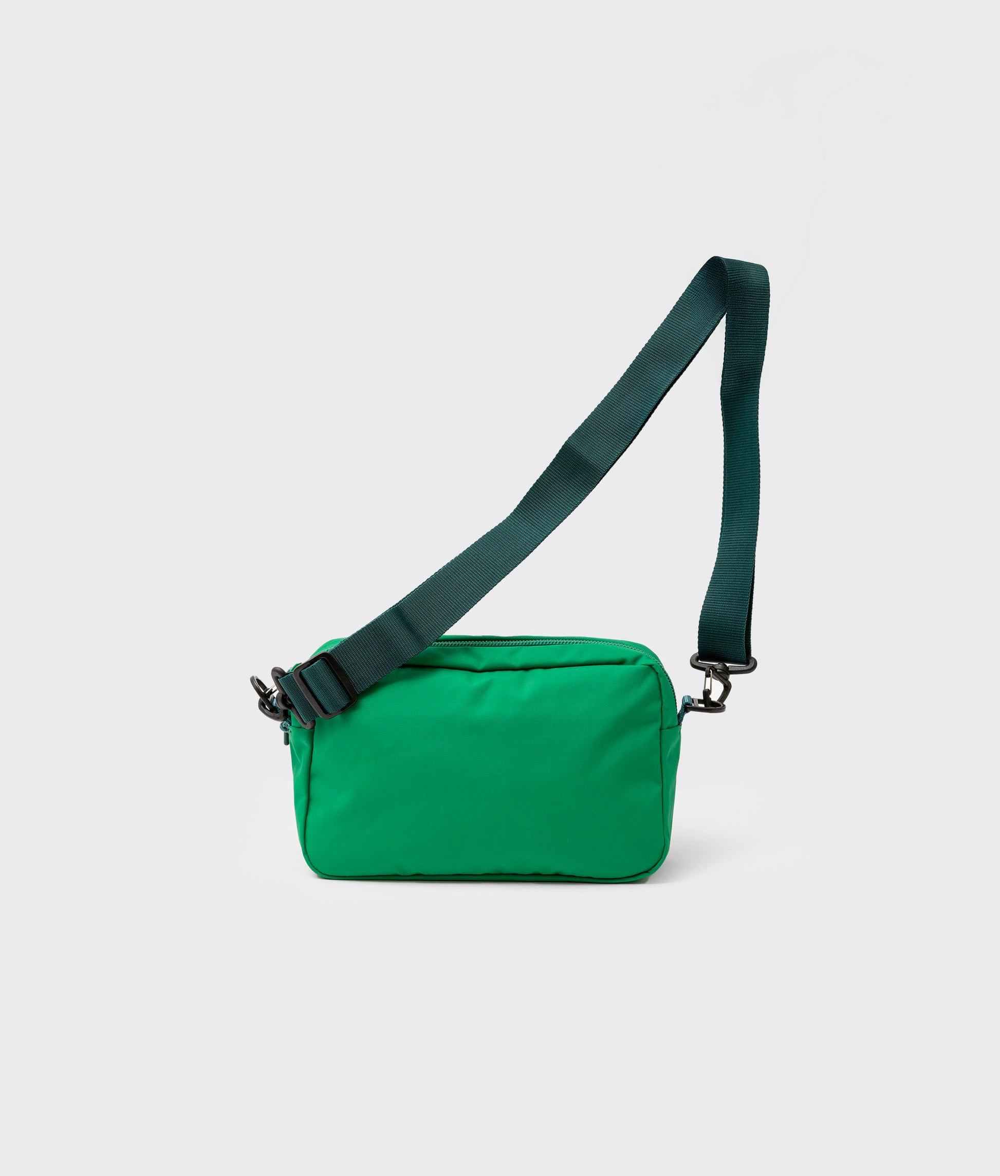 | Colour: Astroturf