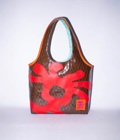 | Colour: Brown/Red