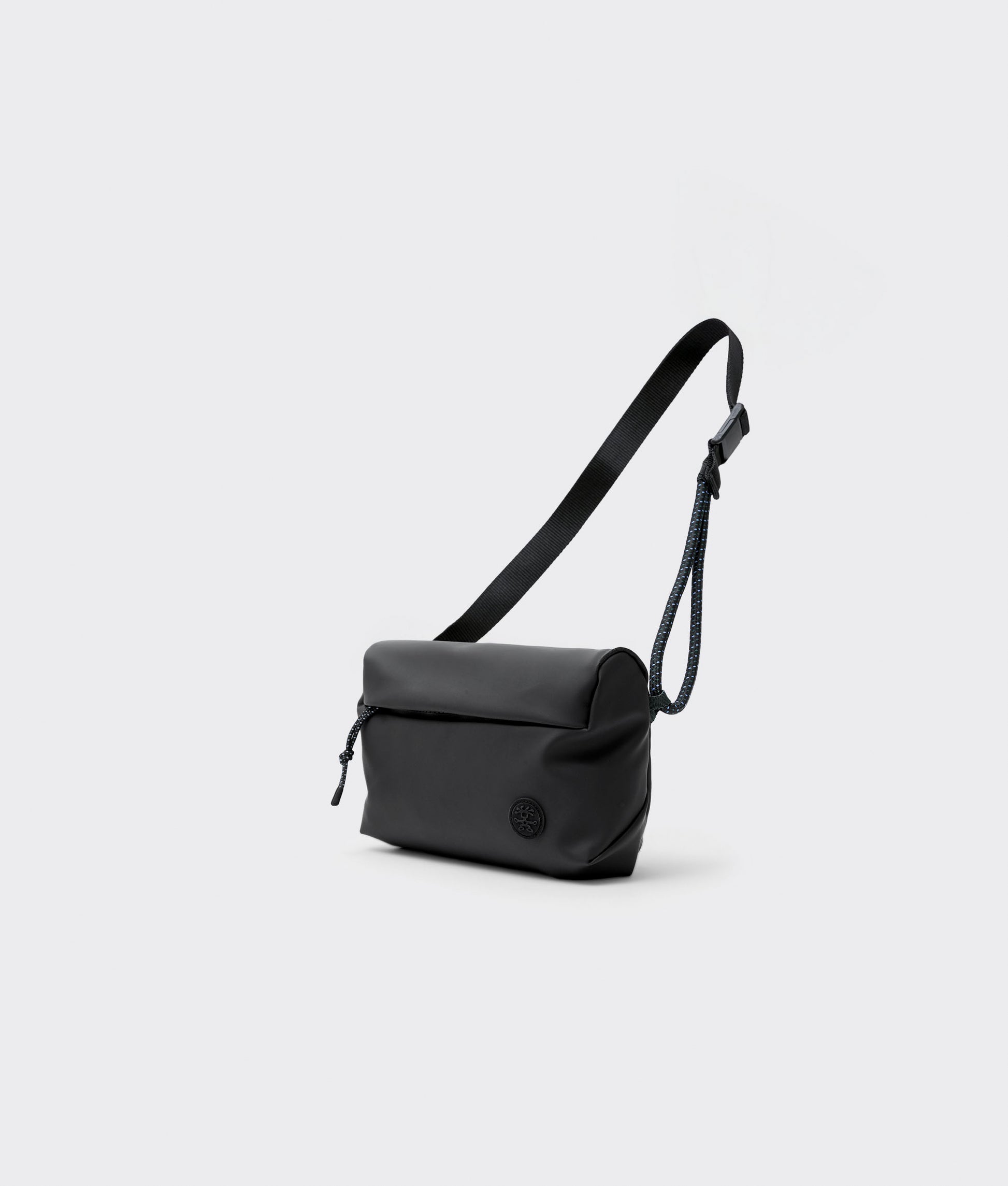 | Colour: Black