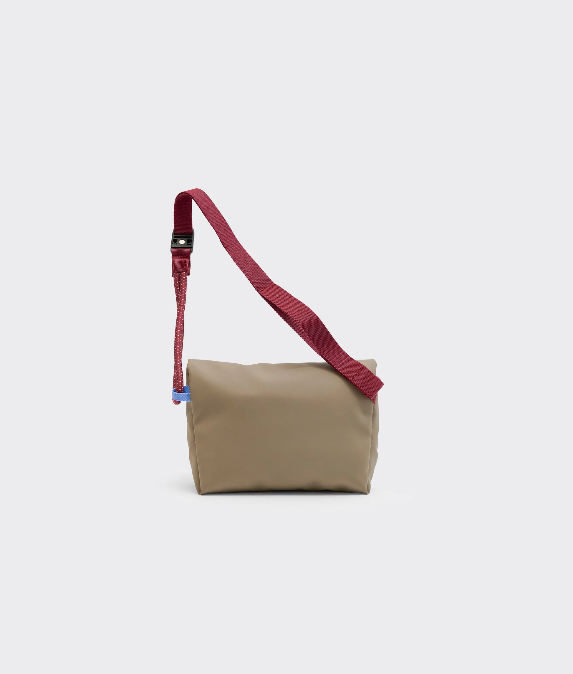 | Colour: Olive