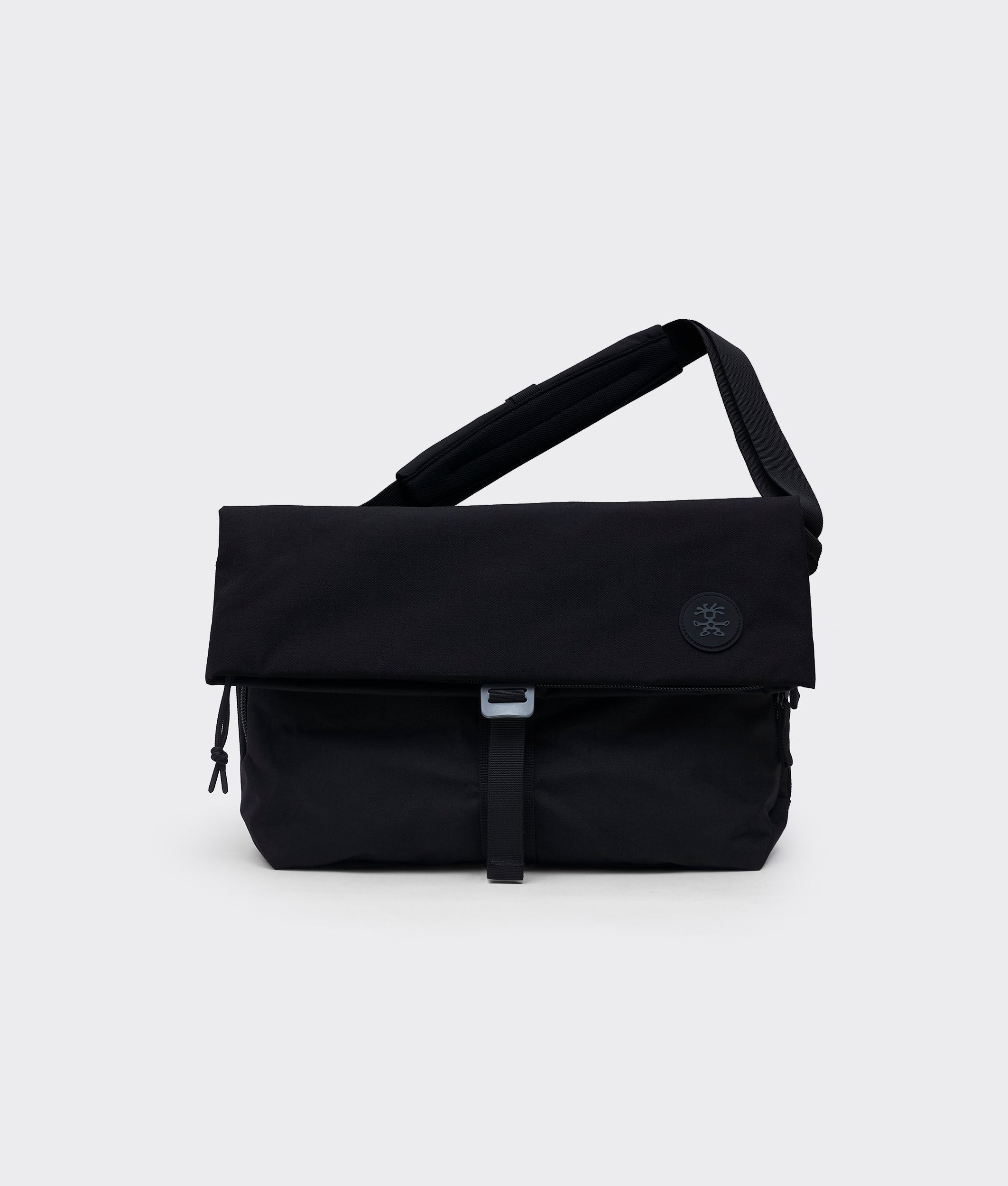 Crumpler Month on Monthブラック Month On Month - Messenger & Laptop Bag - Crumpler Australia