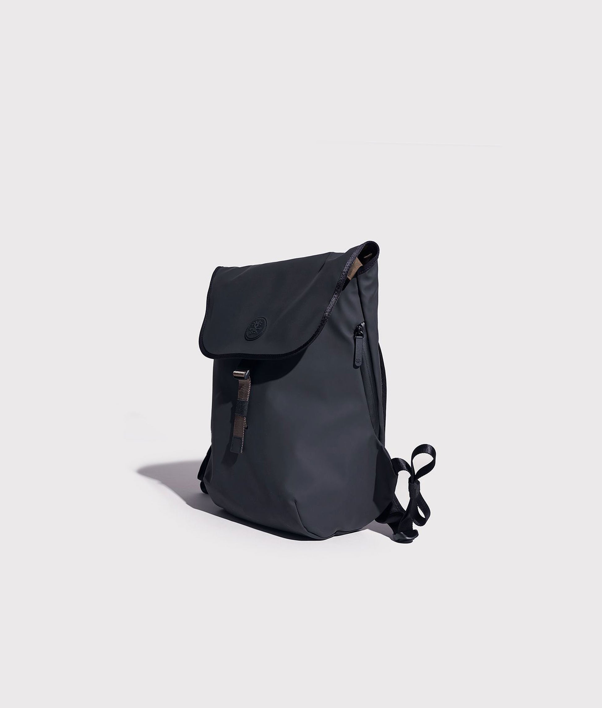 | Colour: Black