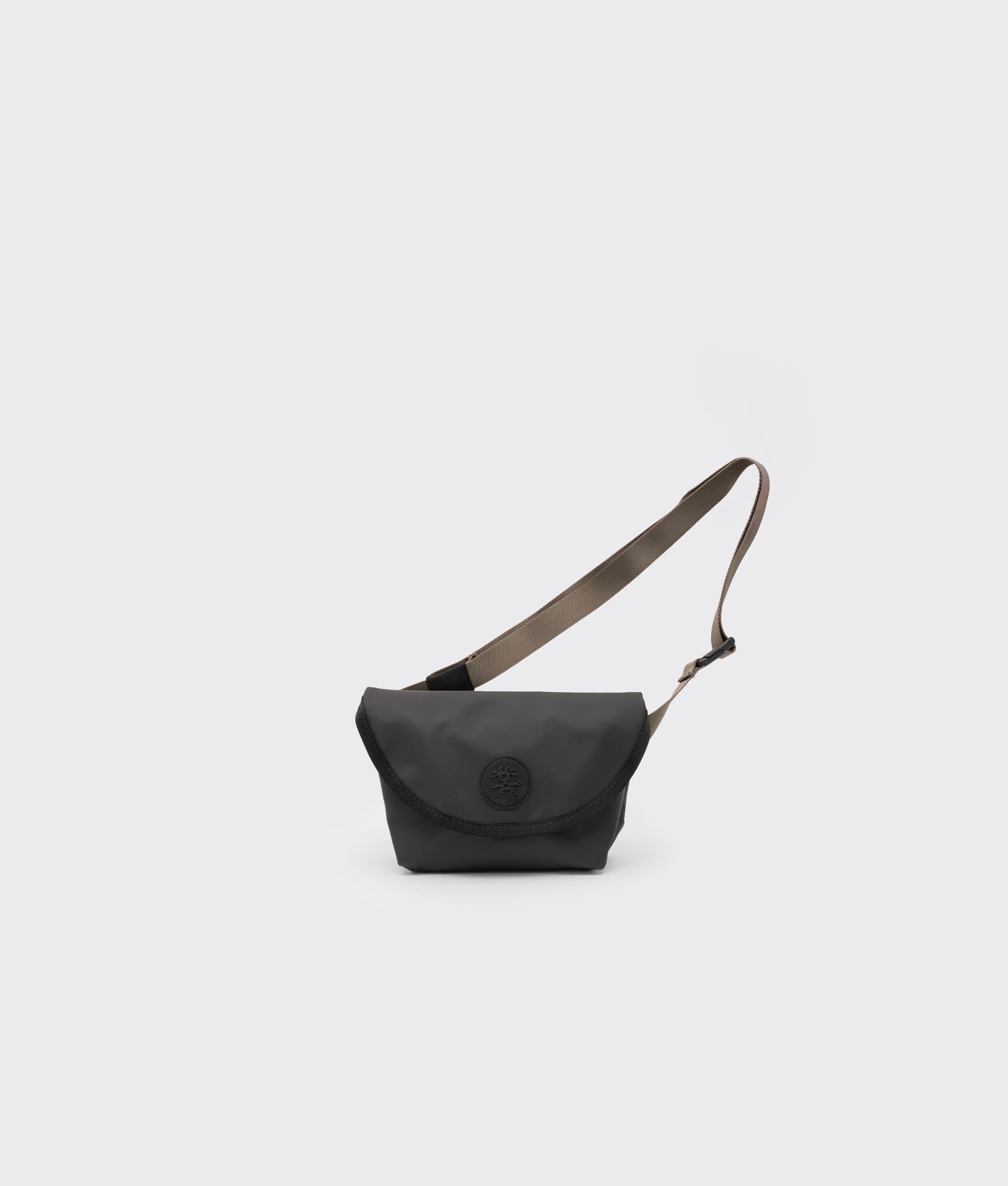 | Colour: Black