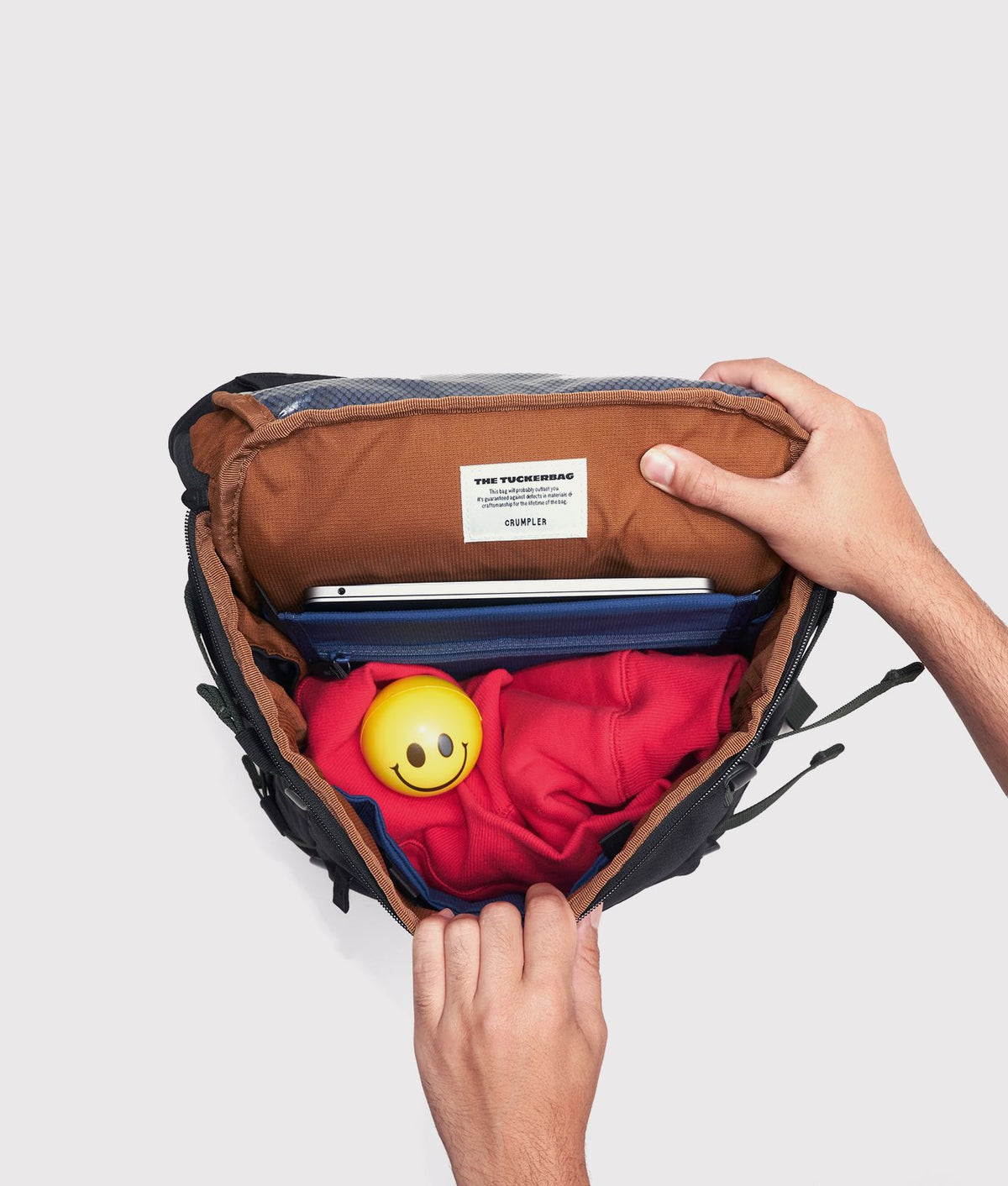 Tucker Bag – Crumpler Australia